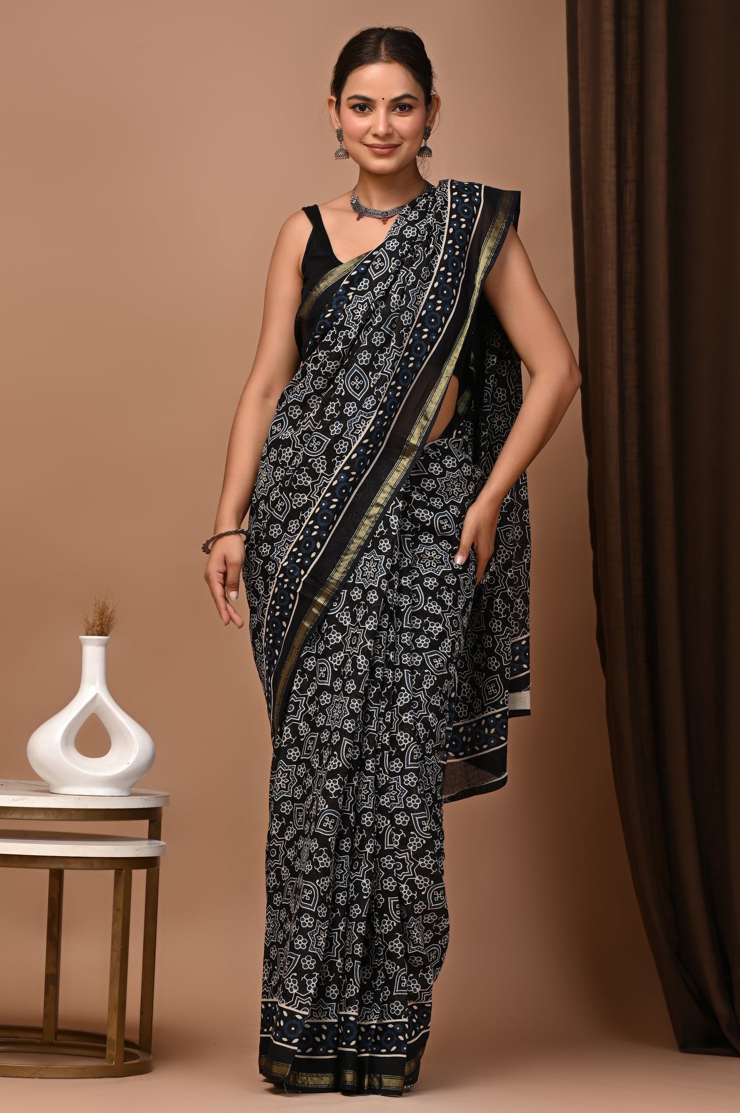 GOLD - Shyam Pushp Jaal - Cotton Saree with Zari Borders