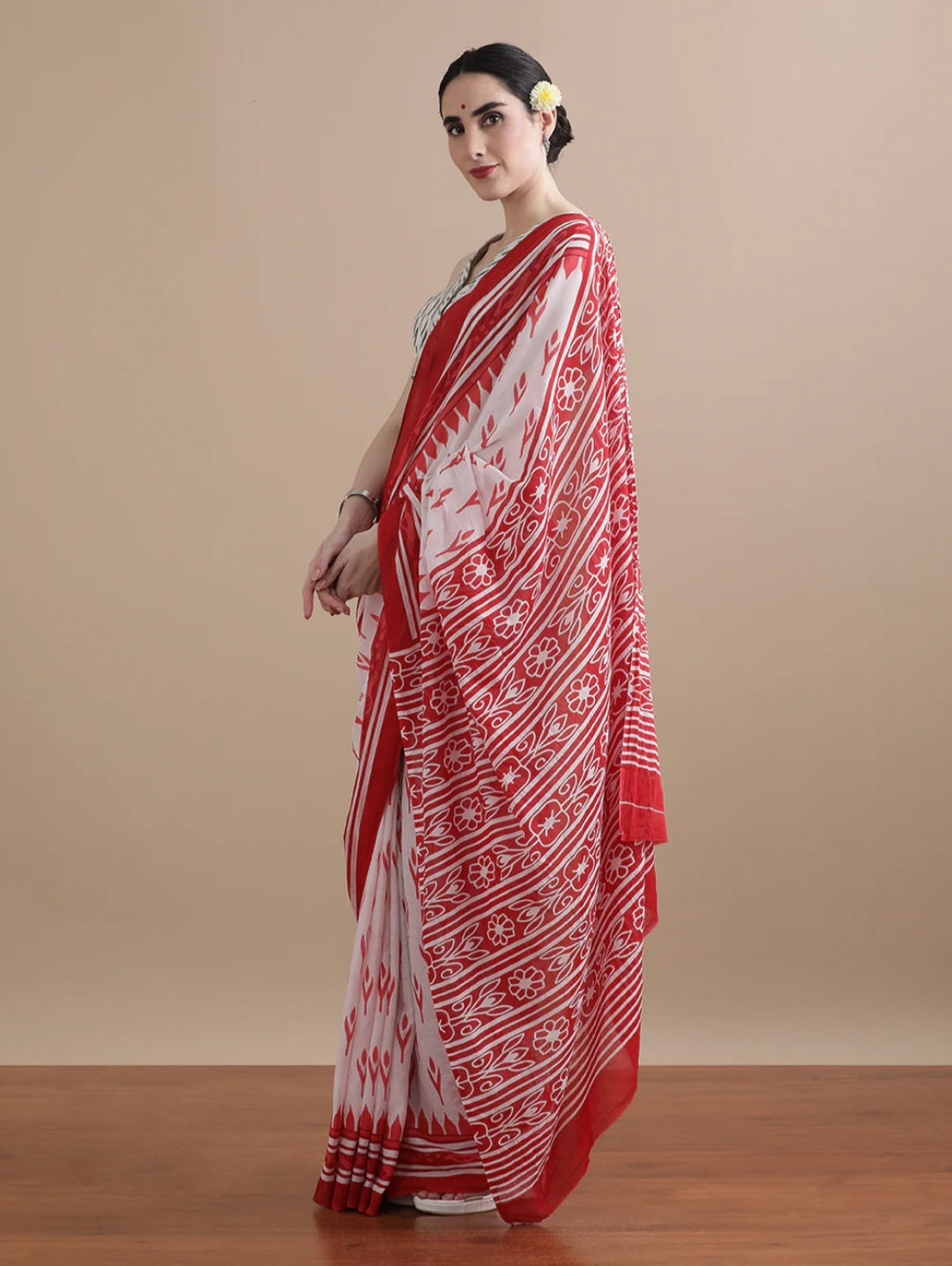 Ikkat Inspired Handprinted Cotton Mulmul Saree