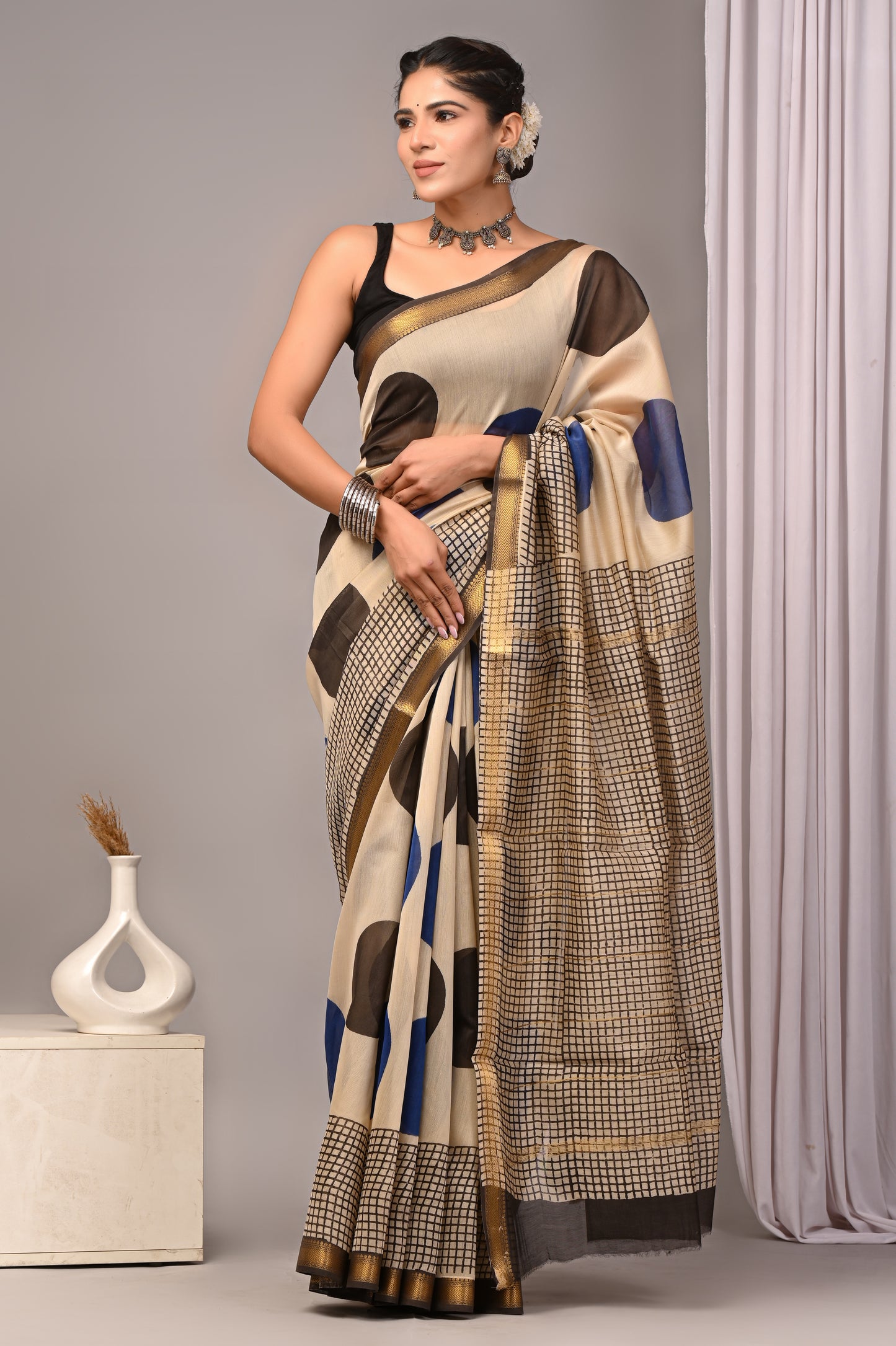 Dopahar Chitr - Handblock Printed Maheshwari Silk Saree