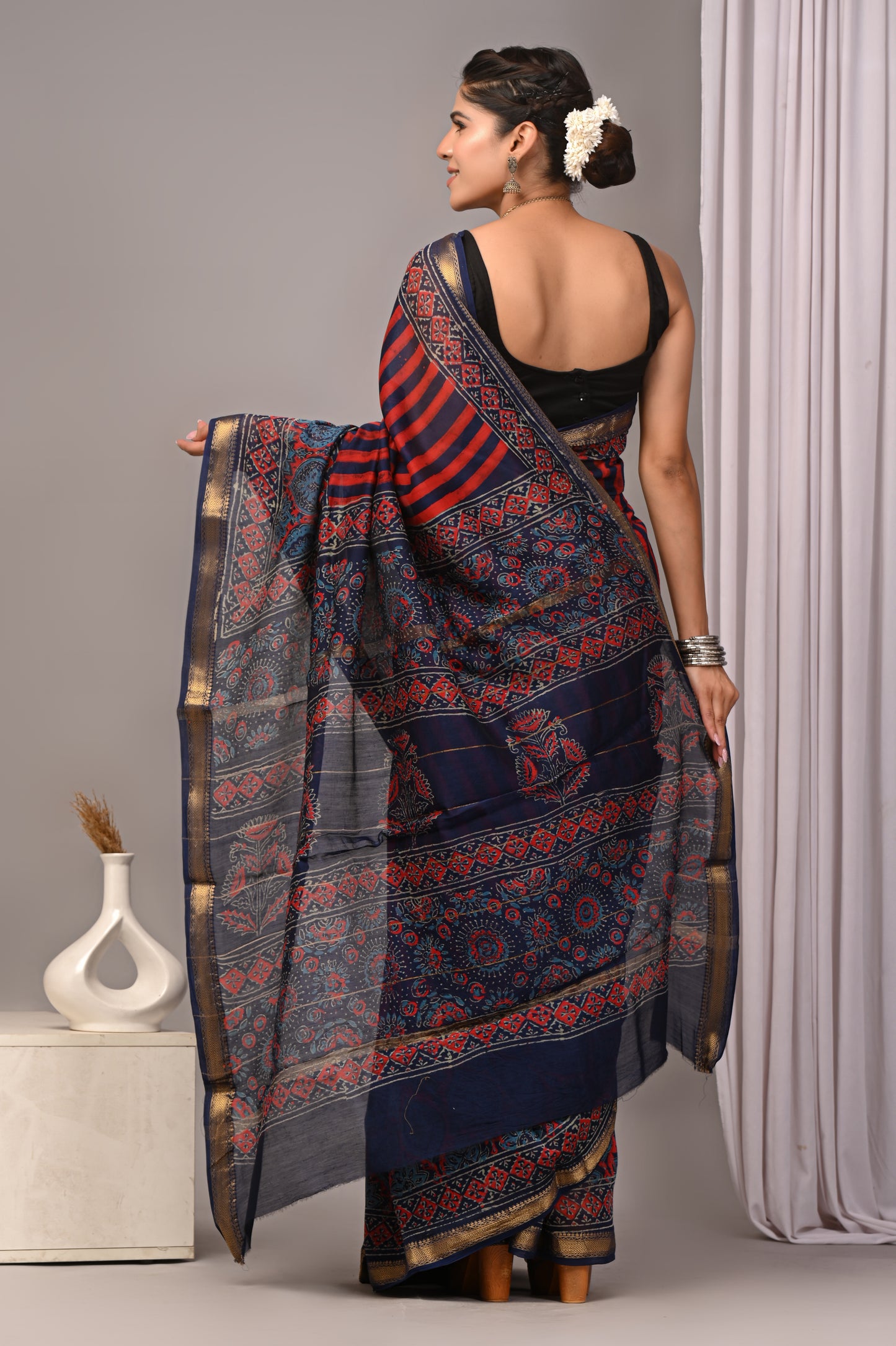 Dopahar Tarang - Handblock Printed Maheshwari Silk Saree