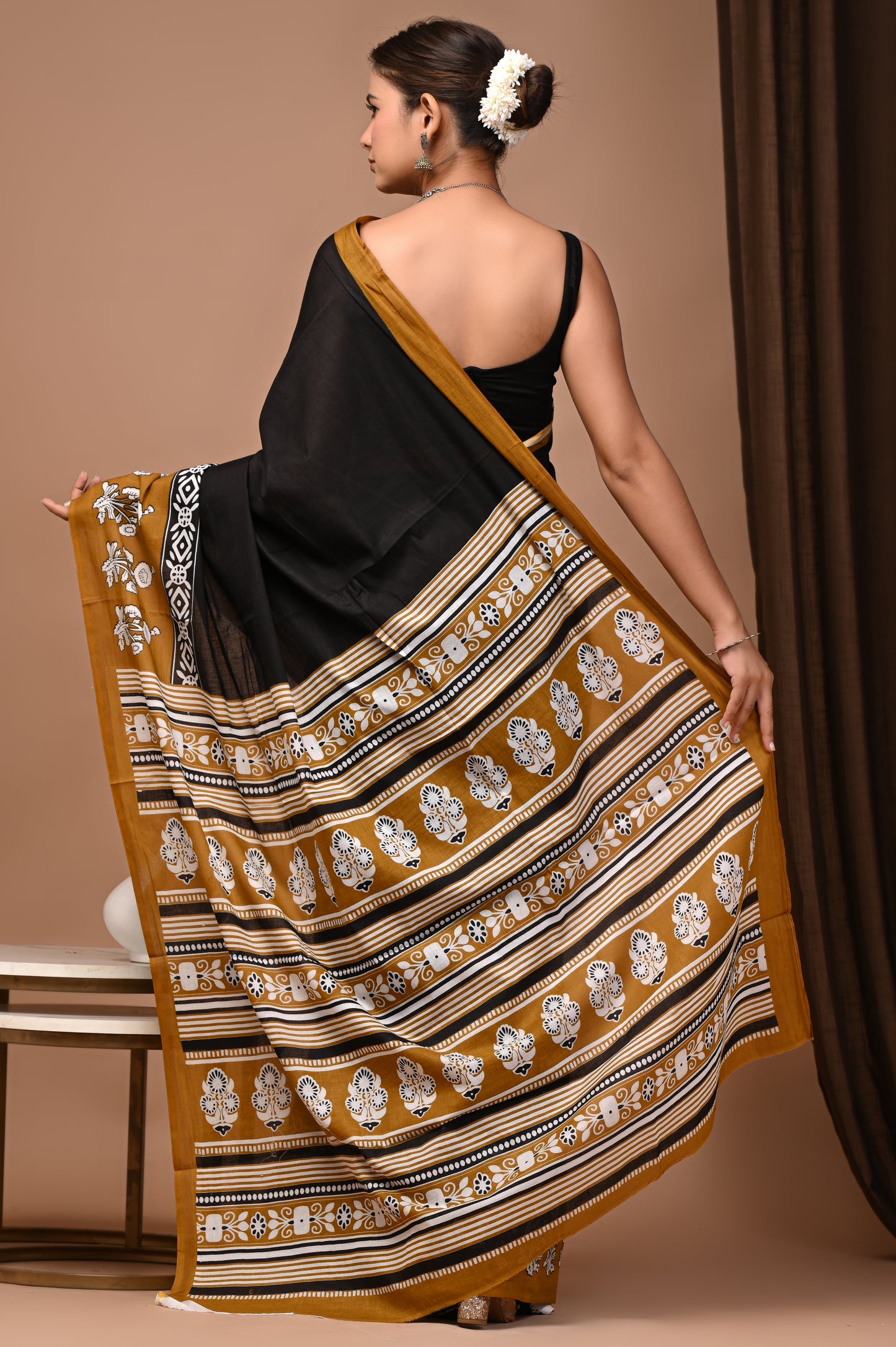 Dopahar — Amber Kali