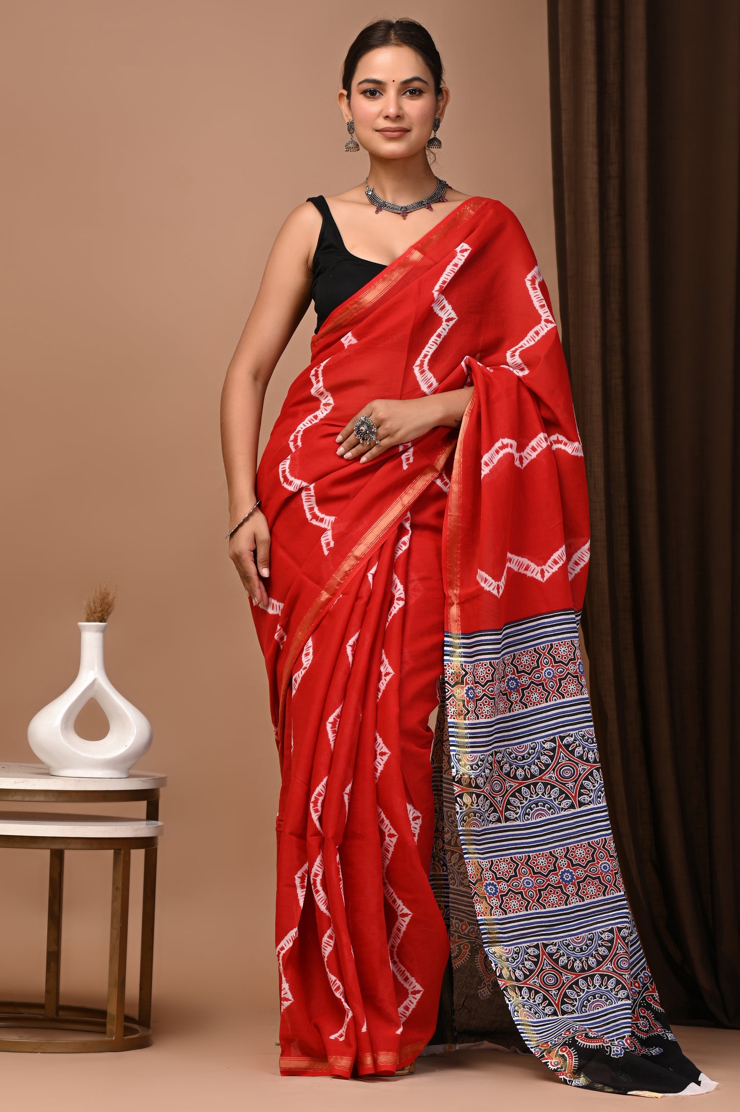 GOLD - Laal Bel Booti - Cotton Saree with Zari Borders