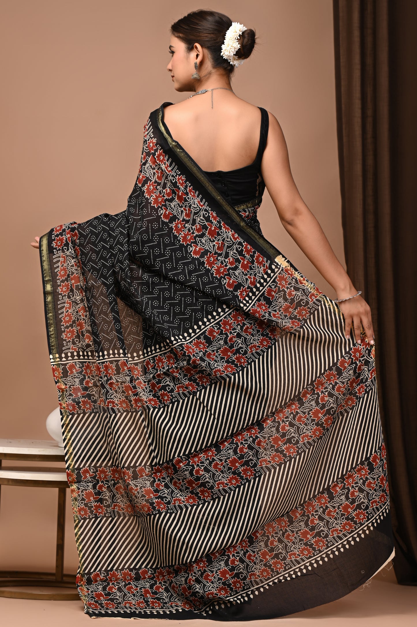 GOLD - Kala Tamaal Jaal - Cotton Saree with Zari Borders