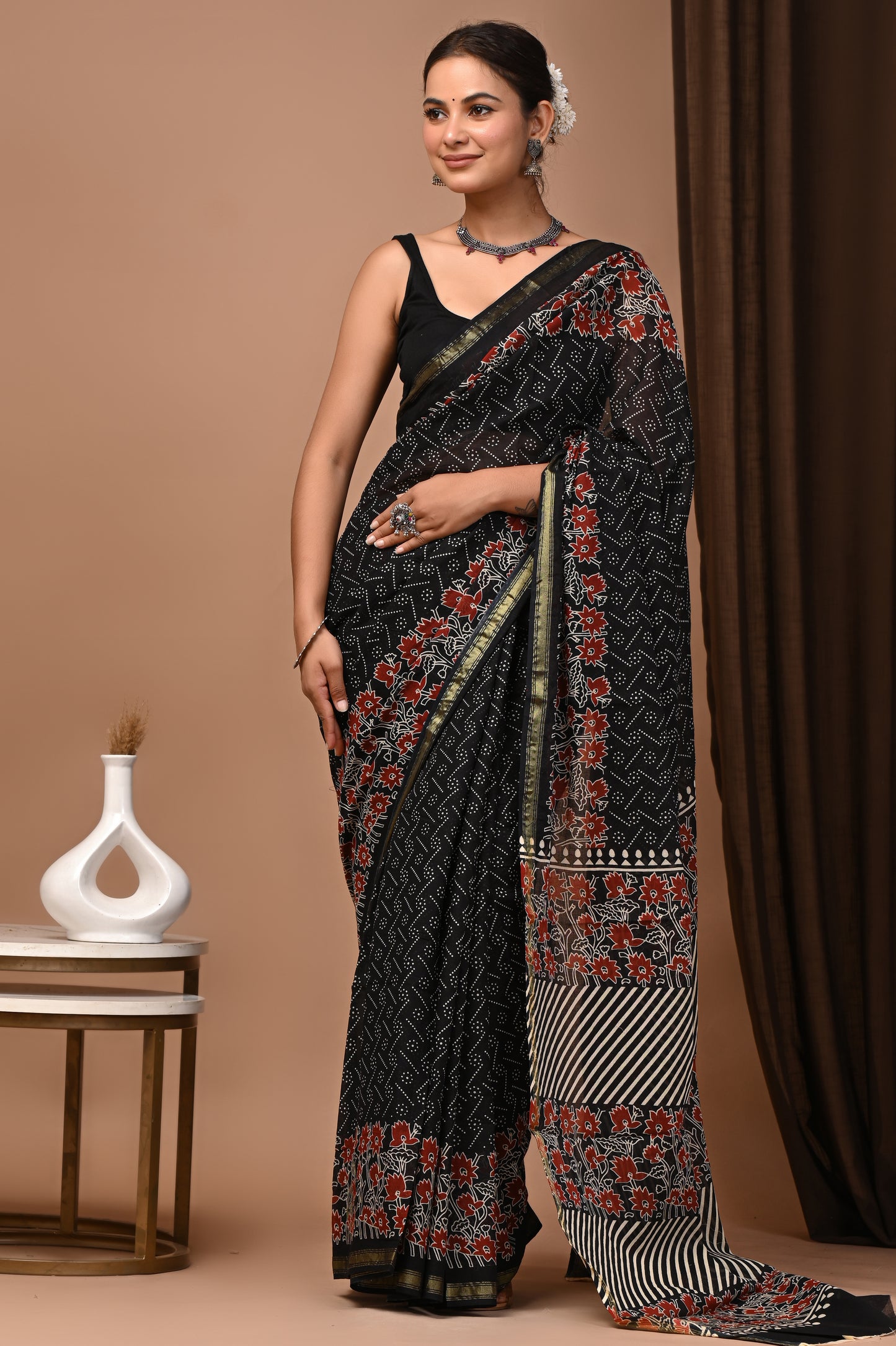 GOLD - Kala Tamaal Jaal - Cotton Saree with Zari Borders