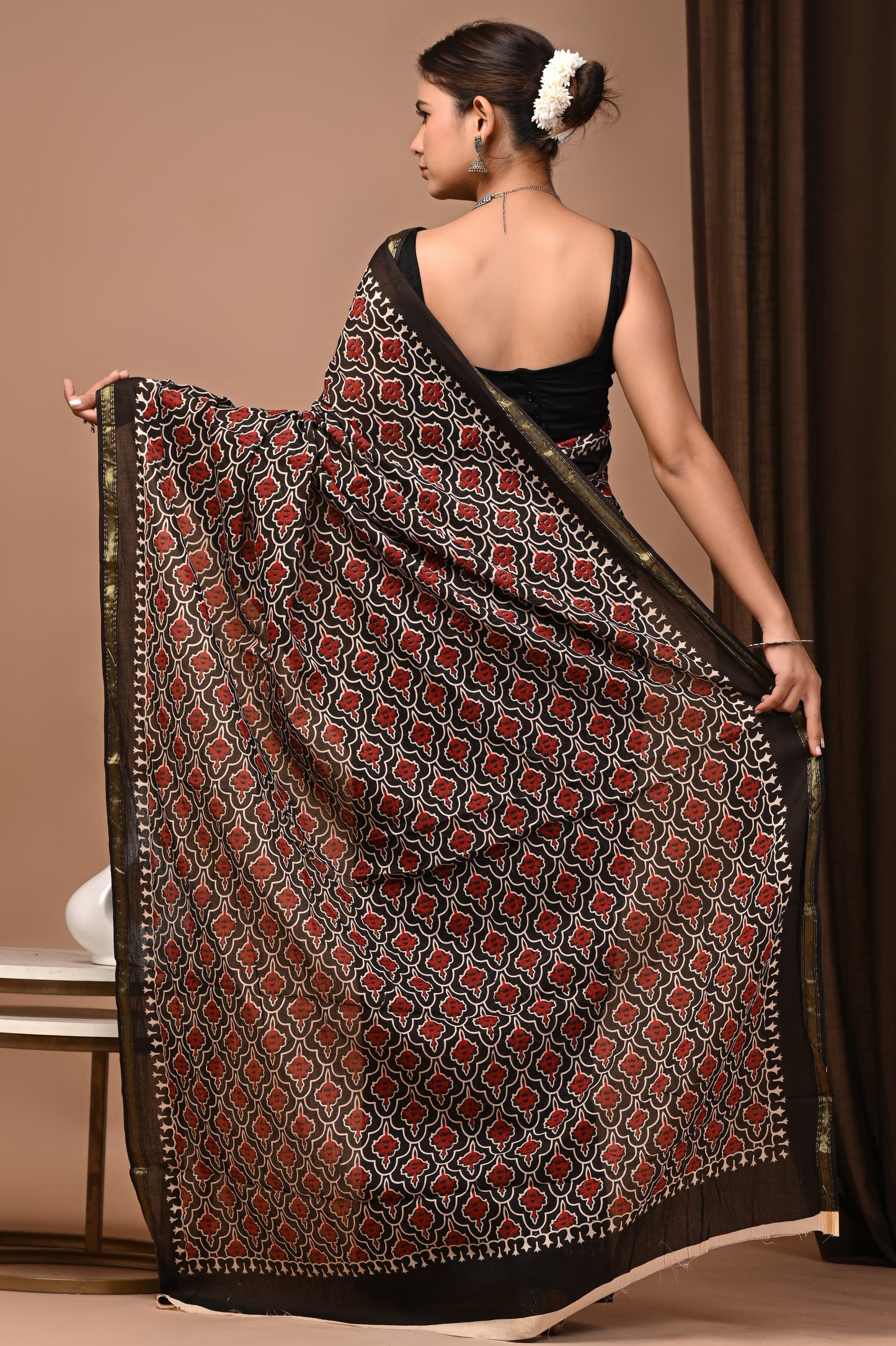 GOLD - Ratri Gulnar Khat - Cotton Saree with Zari Borders