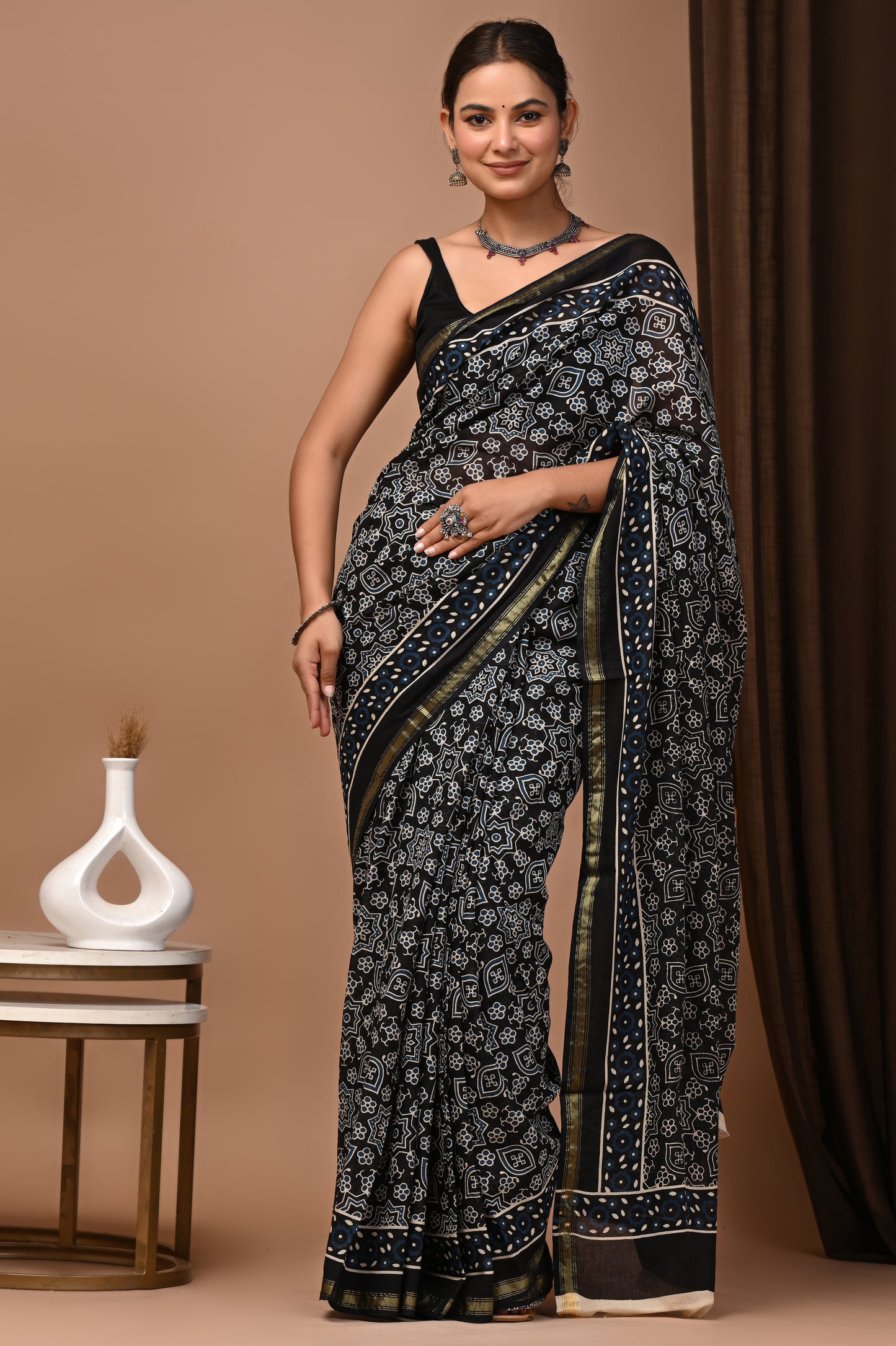 GOLD - Shyam Pushp Jaal - Cotton Saree with Zari Borders