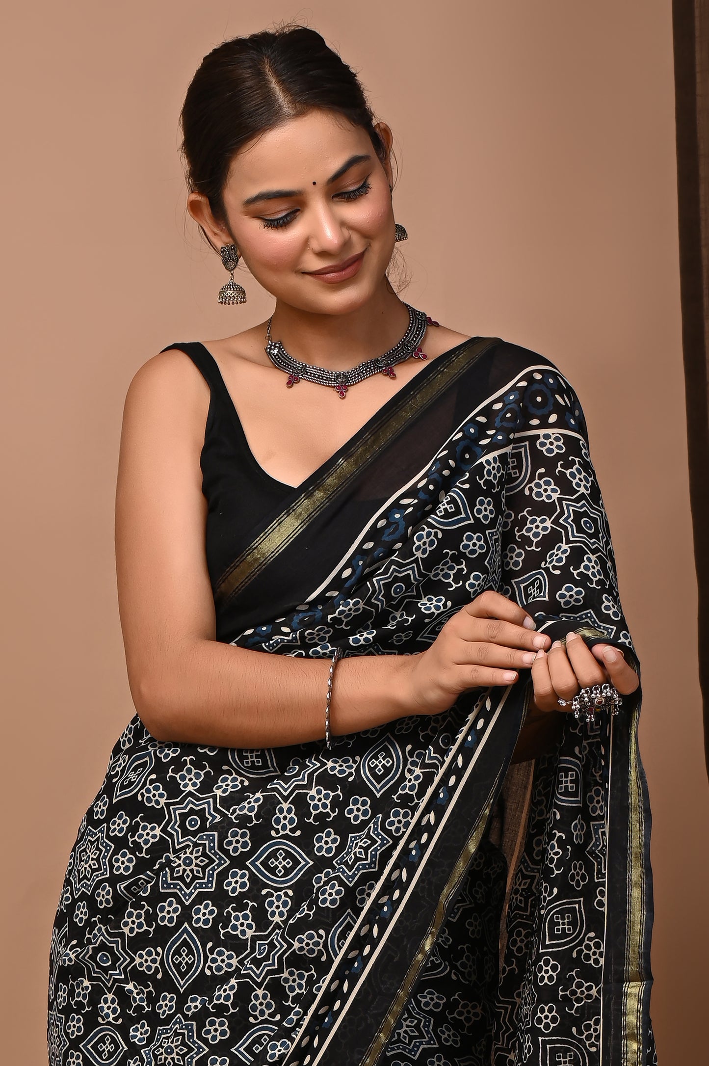 GOLD - Shyam Pushp Jaal - Cotton Saree with Zari Borders