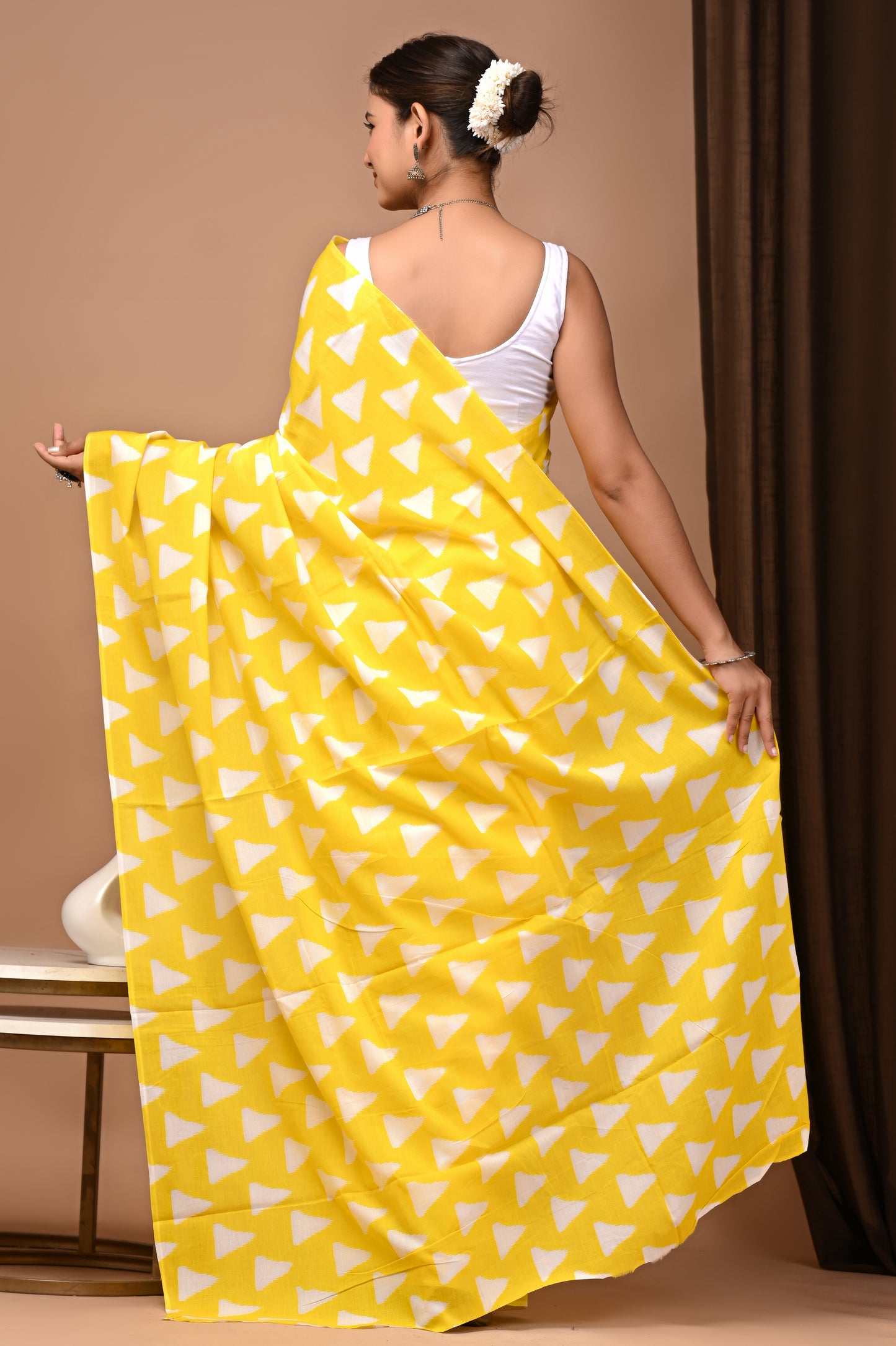 Golden Drift — Cotton Mulmul Printed Saree