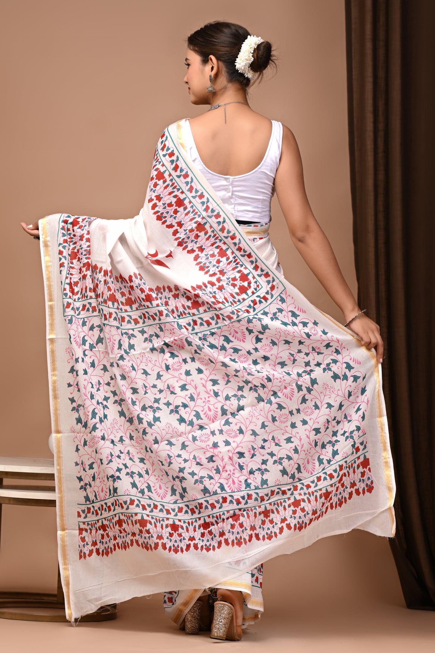 GOLD - Himani Gulbahar - Cotton Saree with Zari Borders