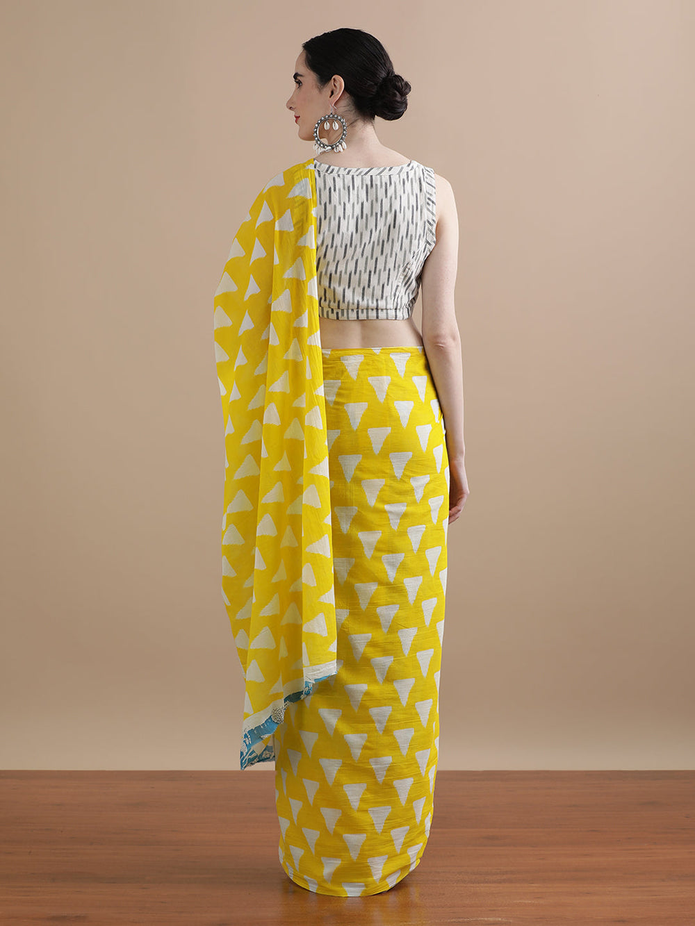 Golden Drift — Cotton Mulmul Printed Saree