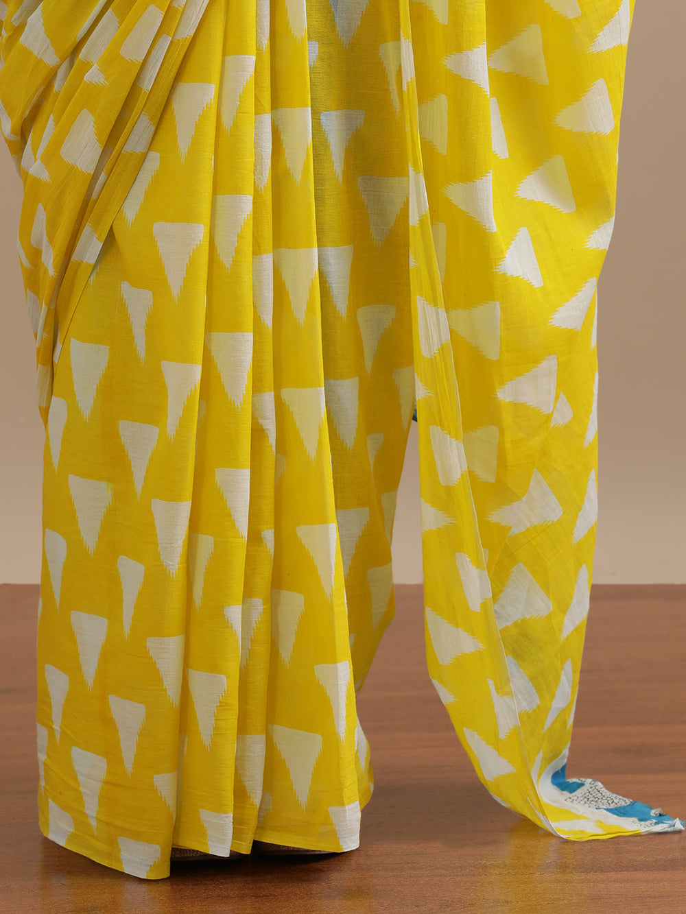 Golden Drift — Cotton Mulmul Printed Saree